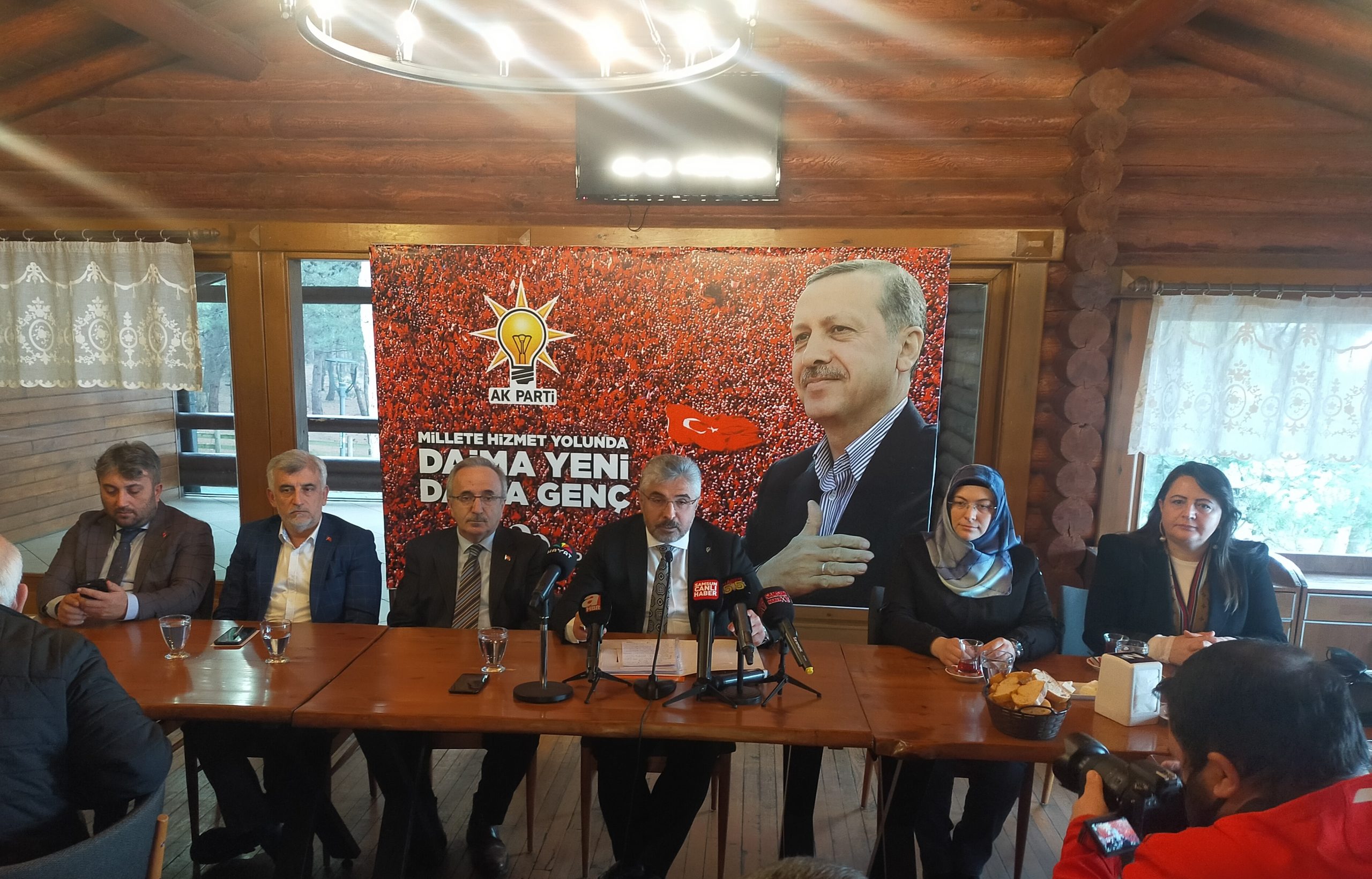 Ak Parti İl Başkanın’dan Basına Kahvaltılı Toplantı