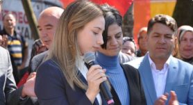 Türkiye’nin en genç belediye başkanı Zeynep Çelik oldu